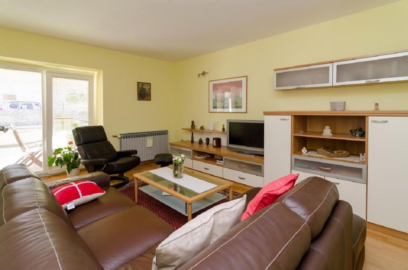 Holiday Home Old Town - Great Location Нин Экстерьер фото